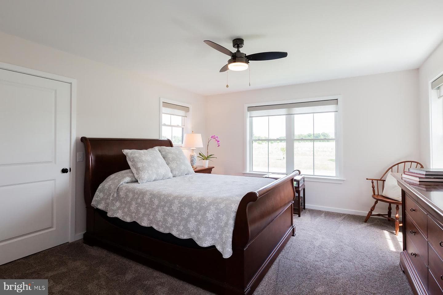 4 Walton Drive photo 28