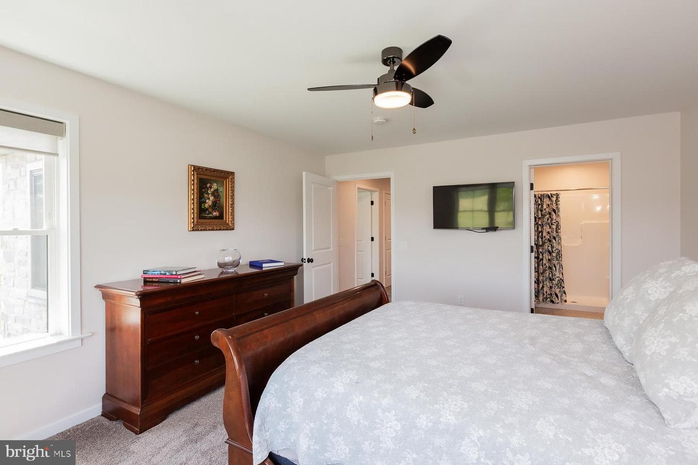4 Walton Drive photo 29