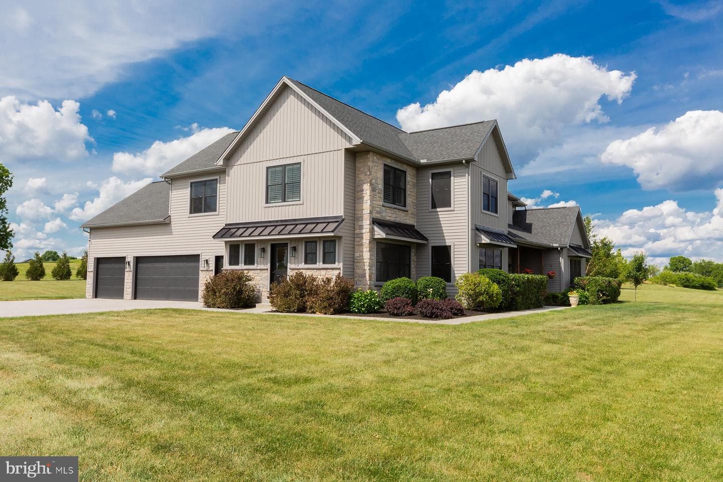 4 Walton Drive photo 39