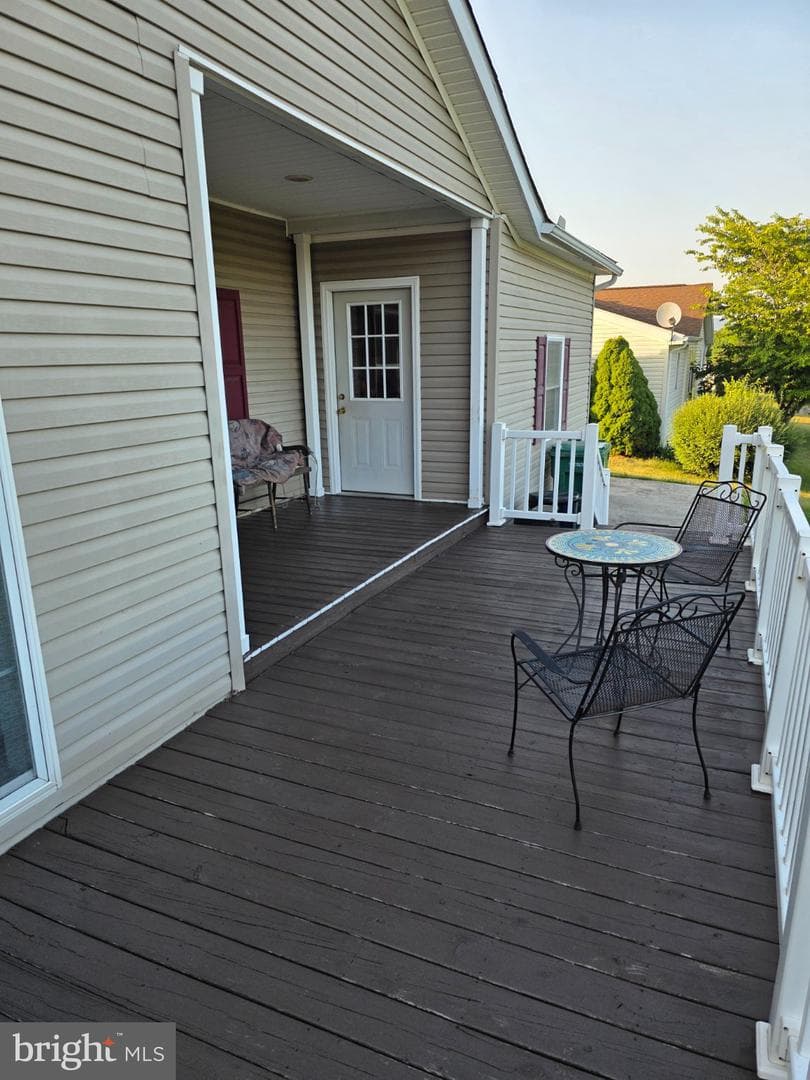 502 Falcon Dr photo 17
