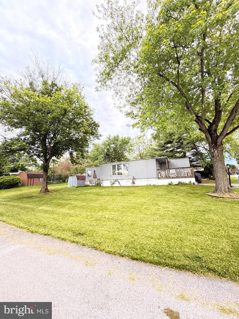 34 Cypress Lane photo 2
