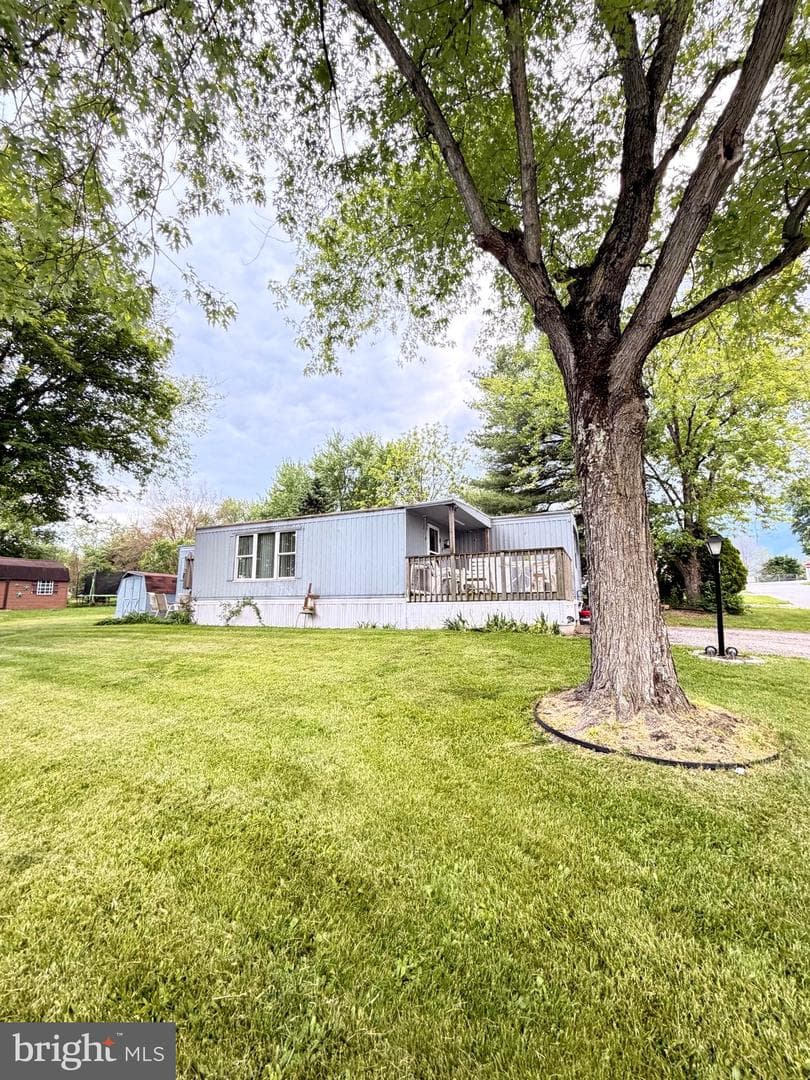 34 Cypress Lane photo 3