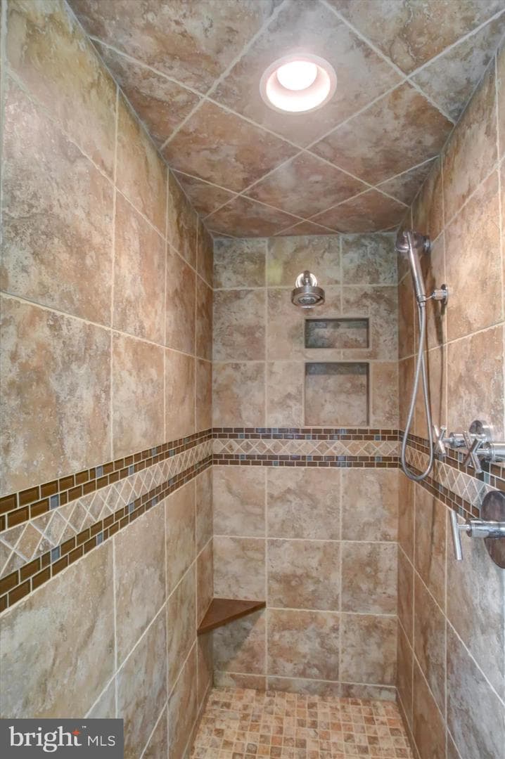 332 Blacklatch Lane photo 33