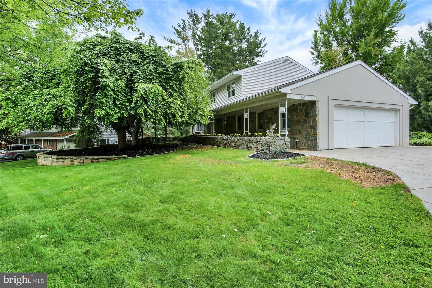 332 Blacklatch Lane photo 5