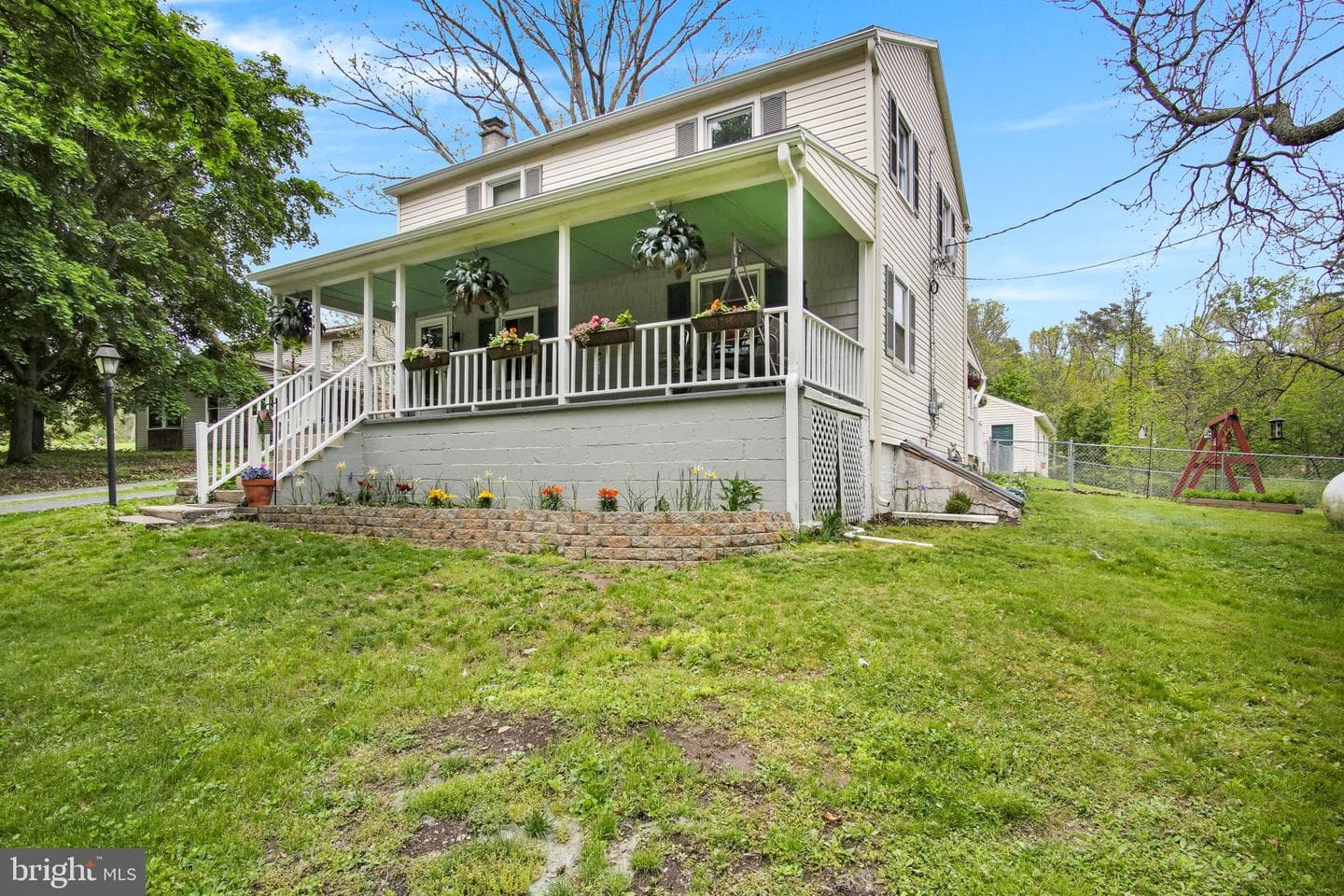 74 Beechcliff Drive photo 3