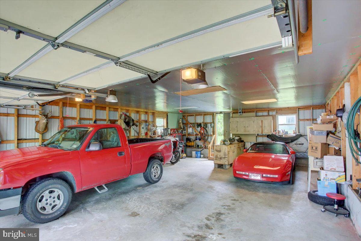 351 E Burd Street photo 36