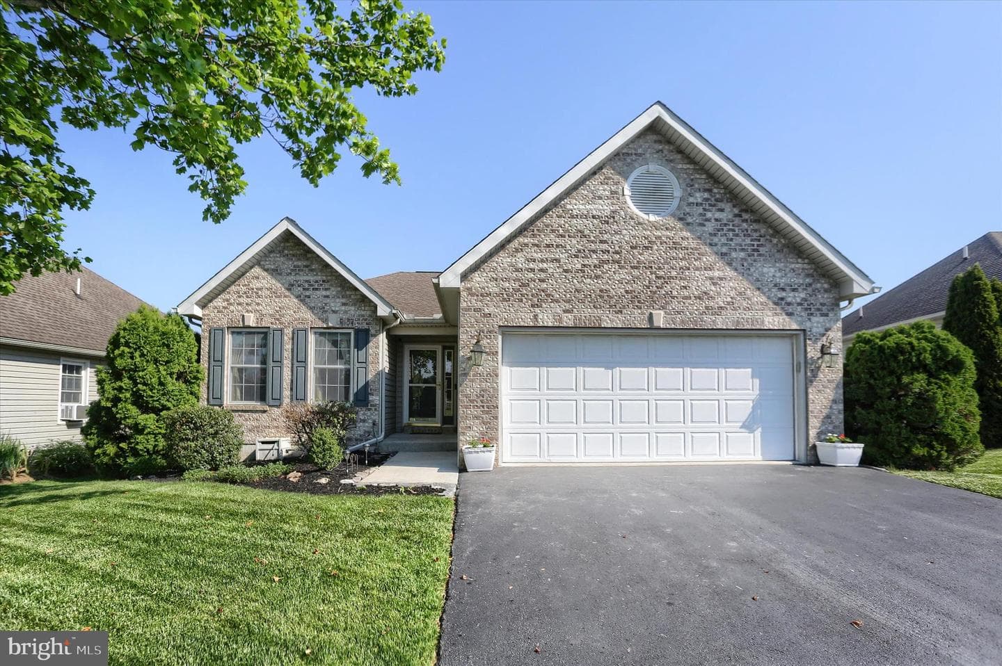 58 Burwick Drive photo 2