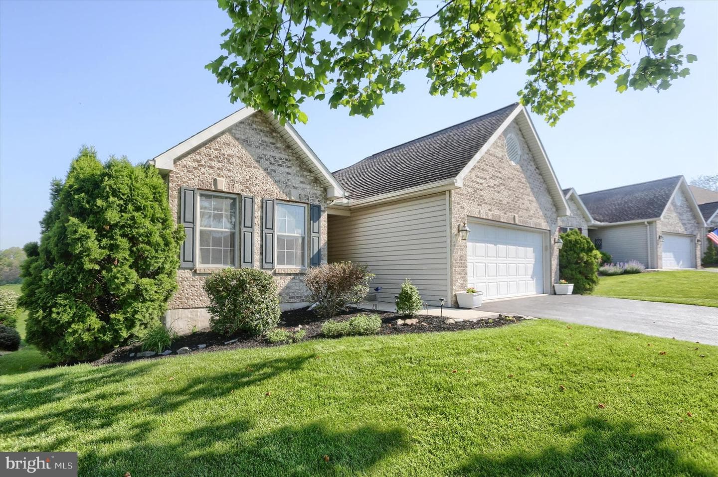 58 Burwick Drive photo 4