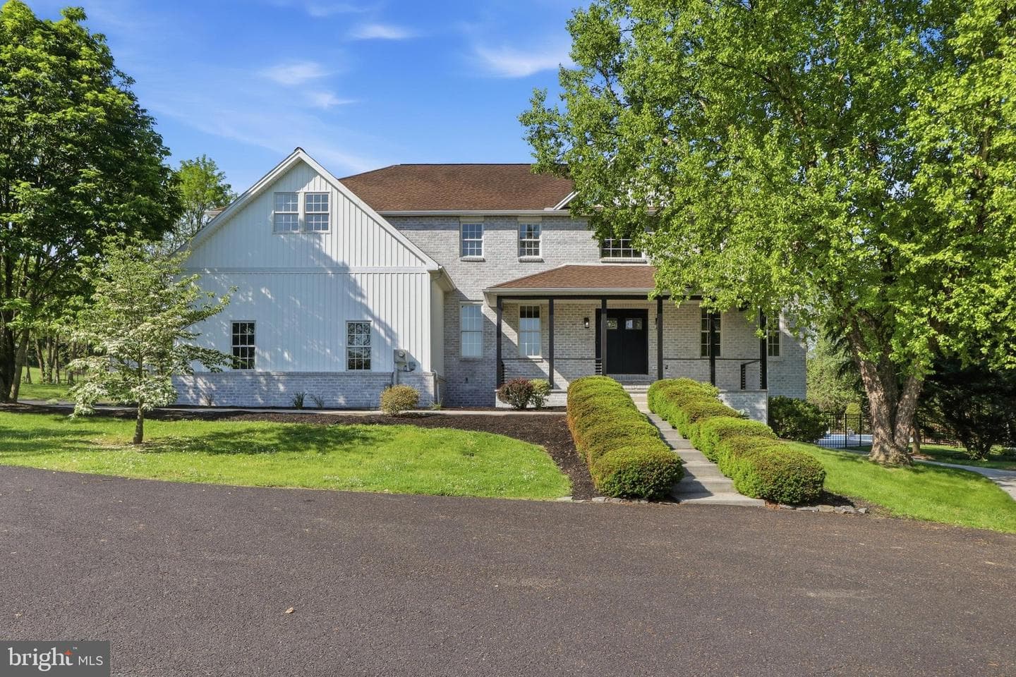 7 Beverly Court photo 112
