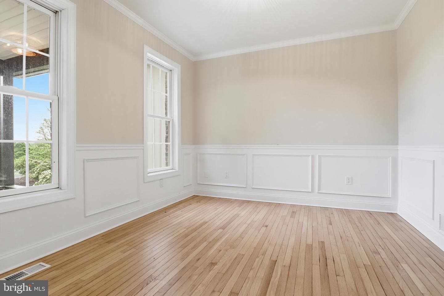 7 Beverly Court photo 36