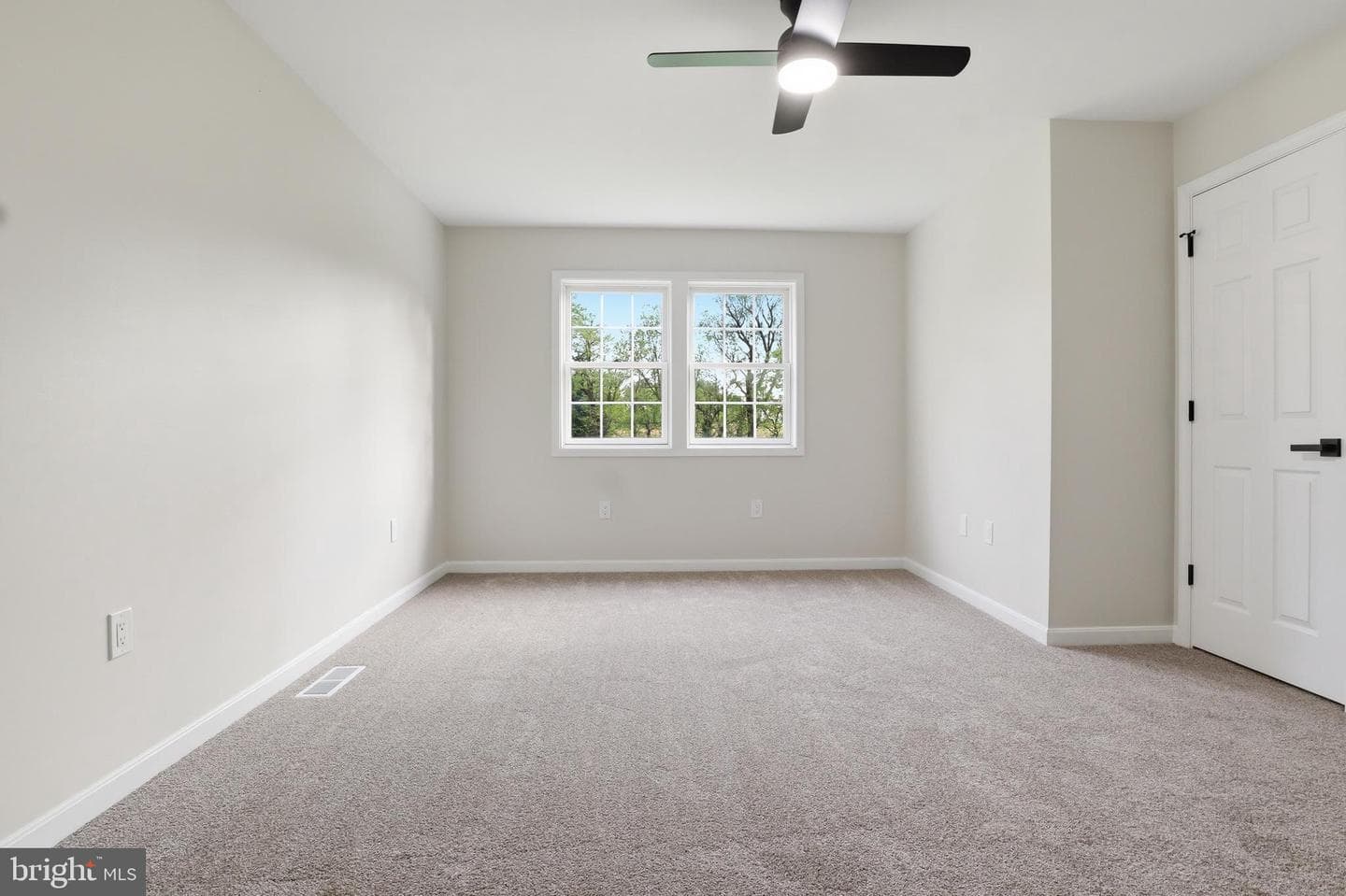 7 Beverly Court photo 61