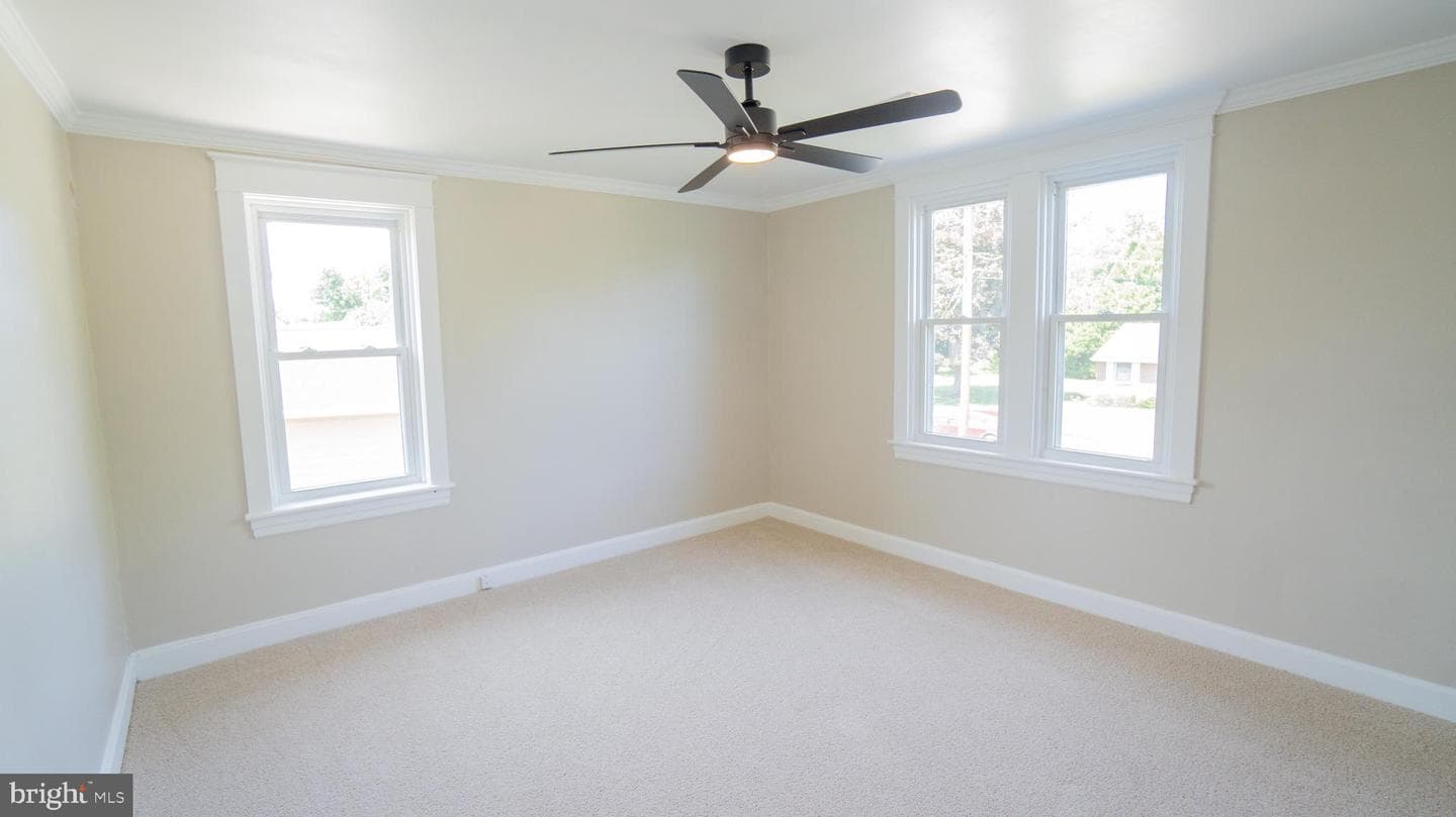 9 Oakwood Circle photo 22