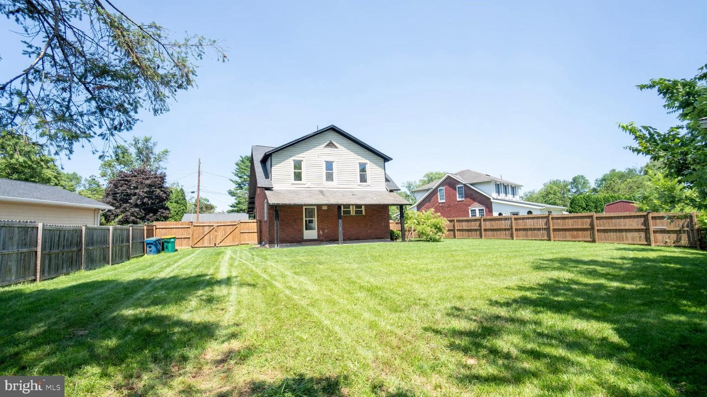9 Oakwood Circle photo 27