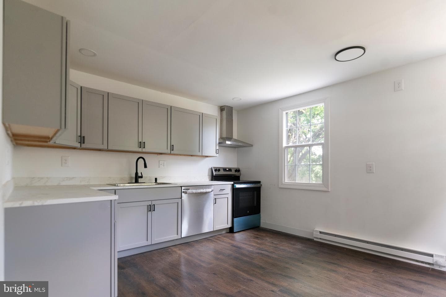 78 Oliver Road photo 6