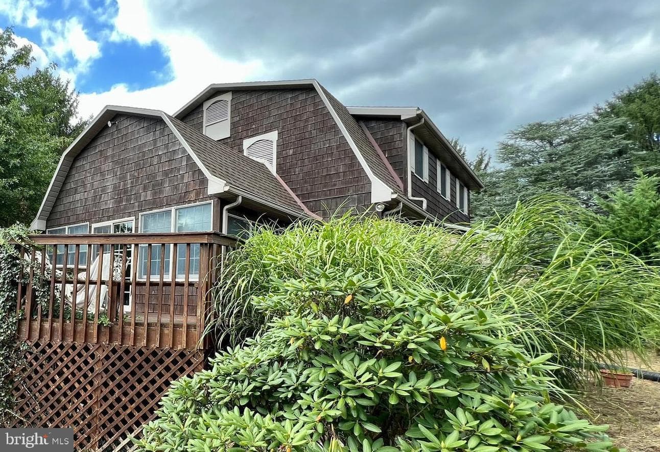 516 N Earl Street photo 24
