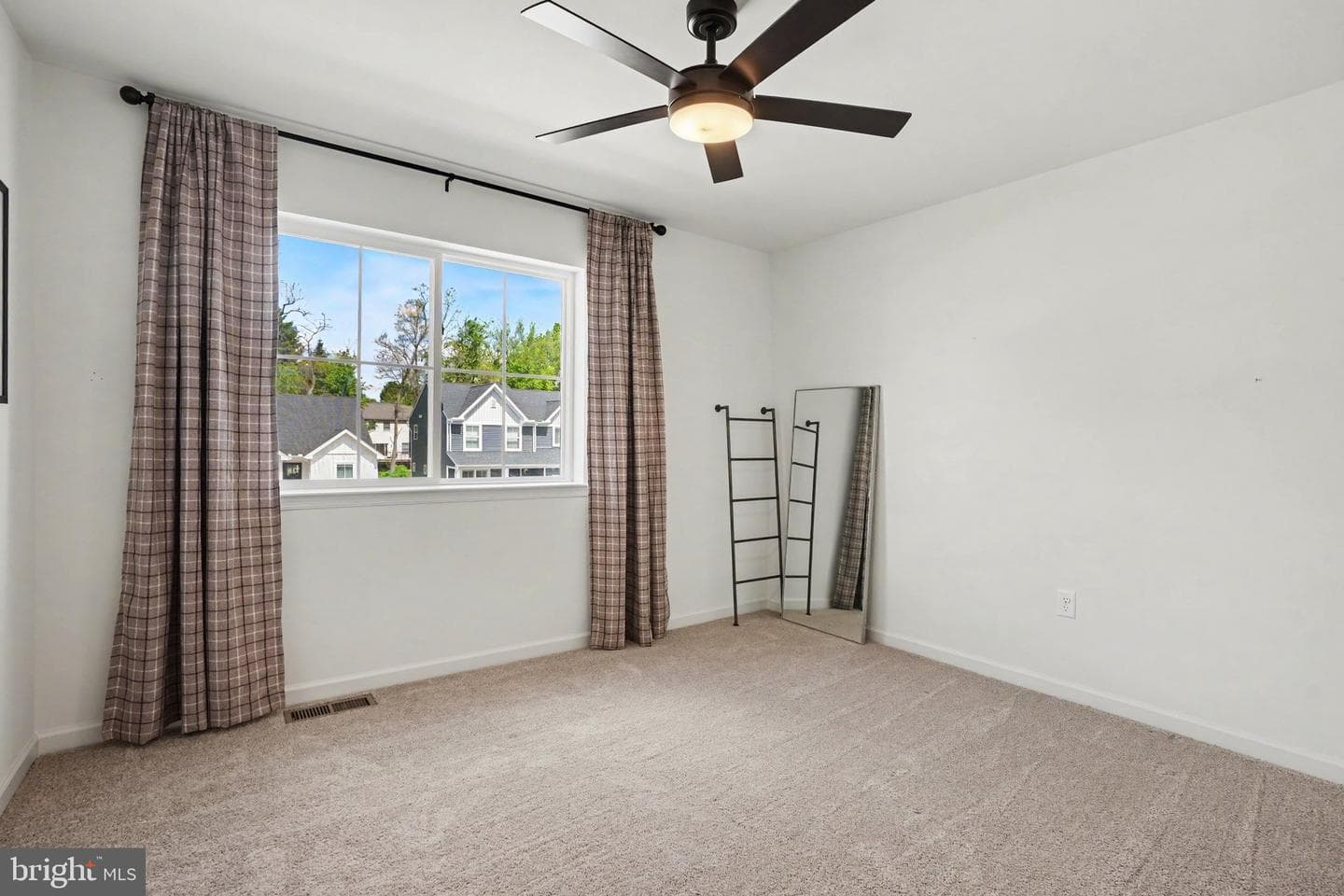 948 W North Street photo 22