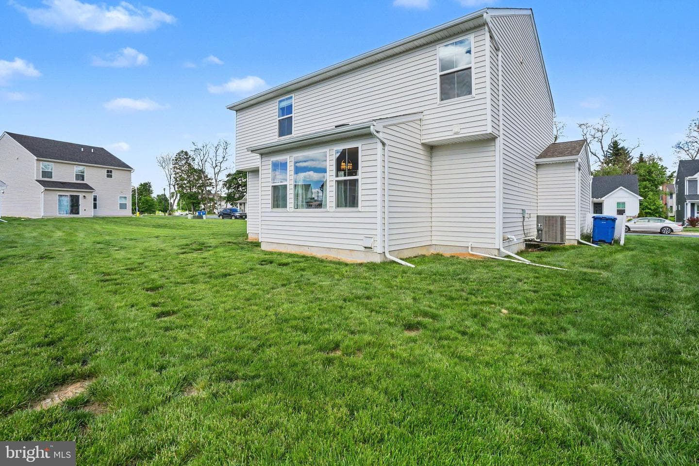 948 W North Street photo 36