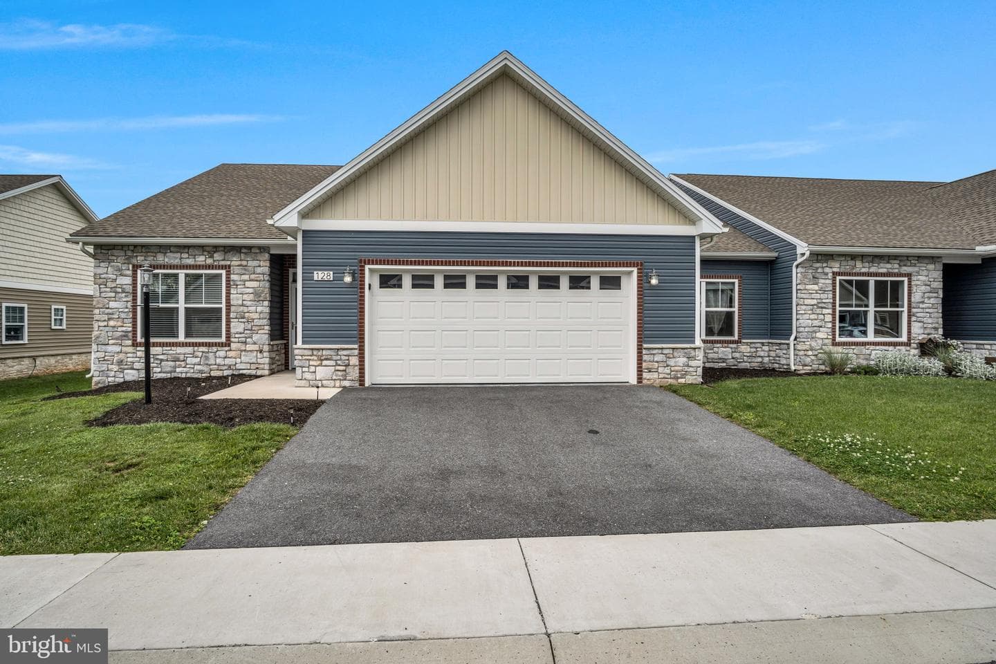 128 Cardinal Drive photo 38