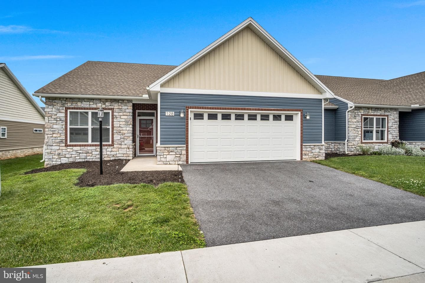 128 Cardinal Drive photo 42