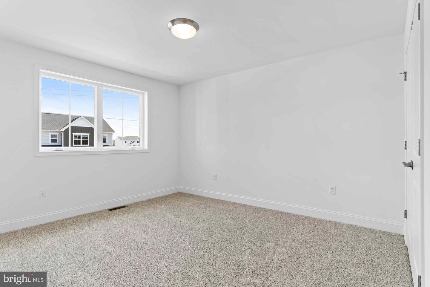 671 Brittany Drive photo 21