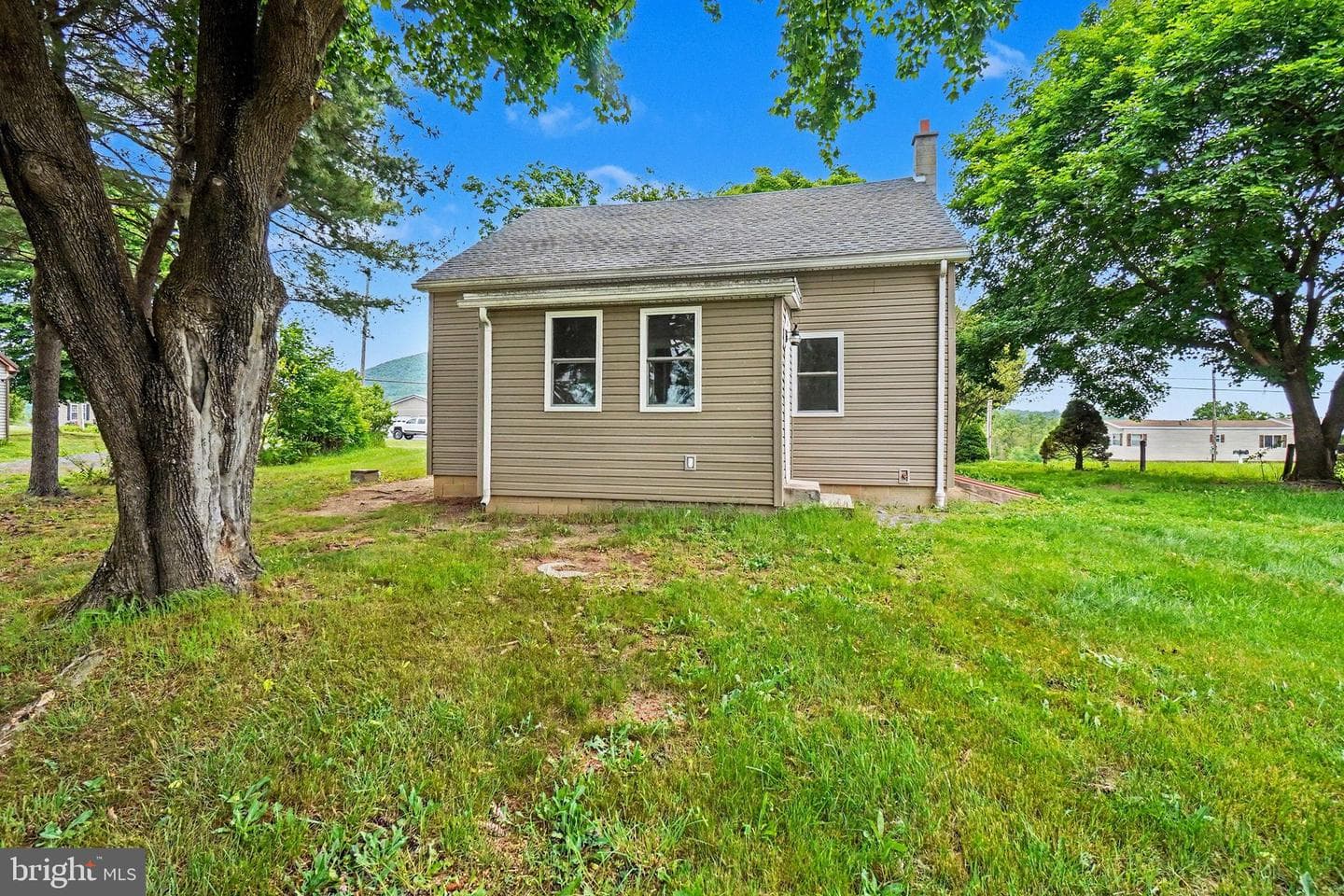 720 Grahams Woods Road photo 32