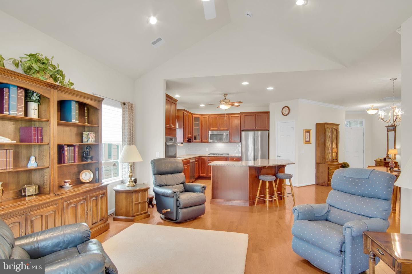 112 James Madison Drive photo 14