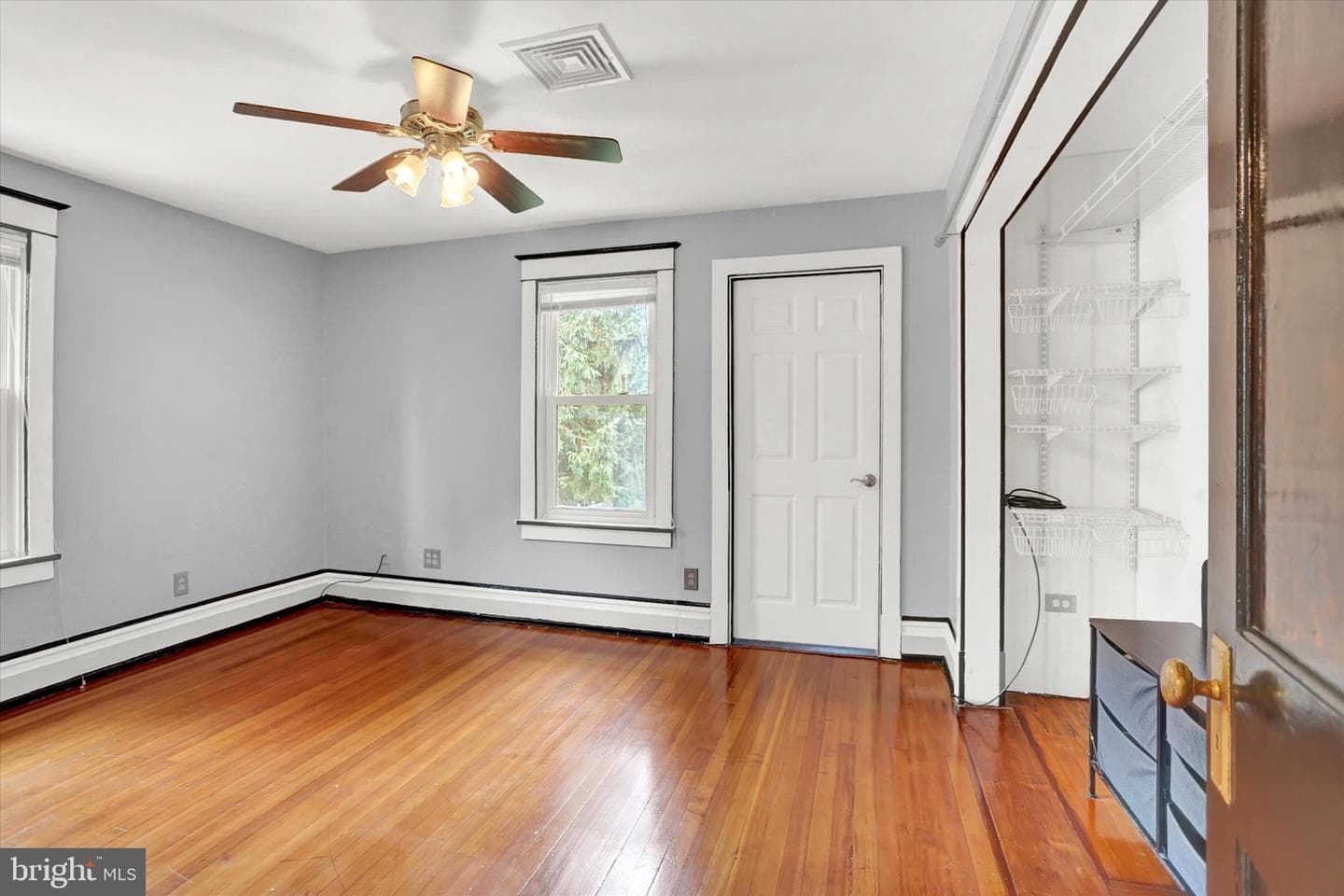 528 S Hanover Street photo 25