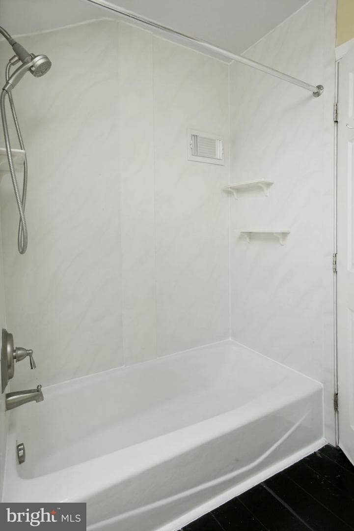 1302 Chatham Road photo 19