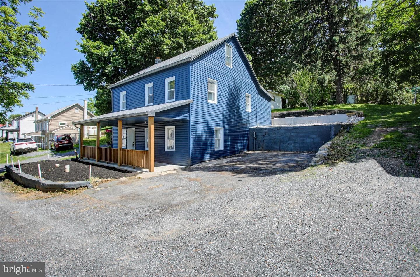 1842 Walnut Bottom Road photo 3