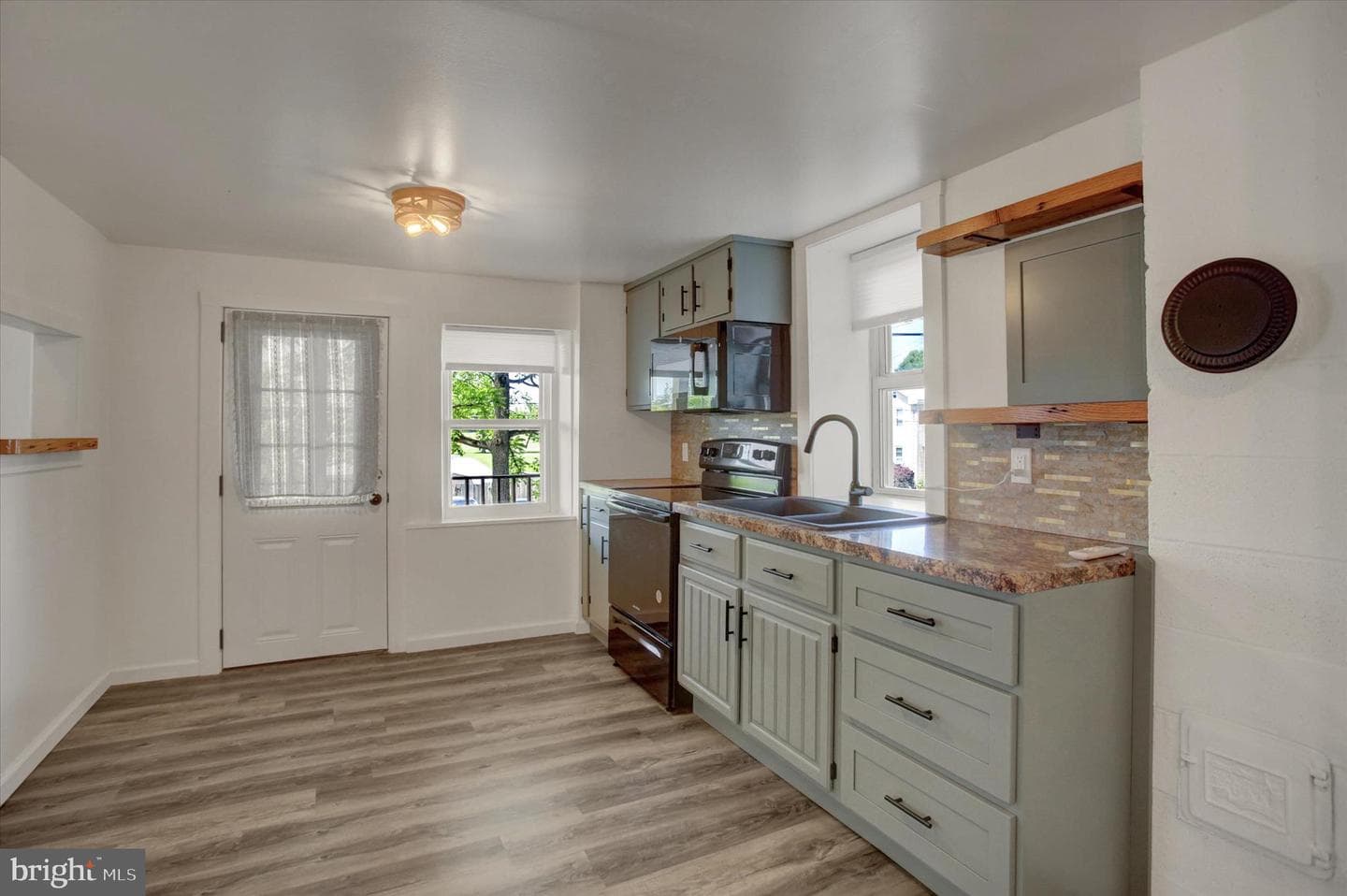 1842 Walnut Bottom Road photo 6