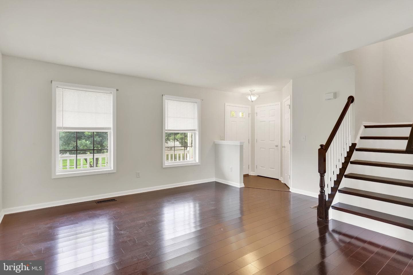 13 Kingsbridge Circle photo 9