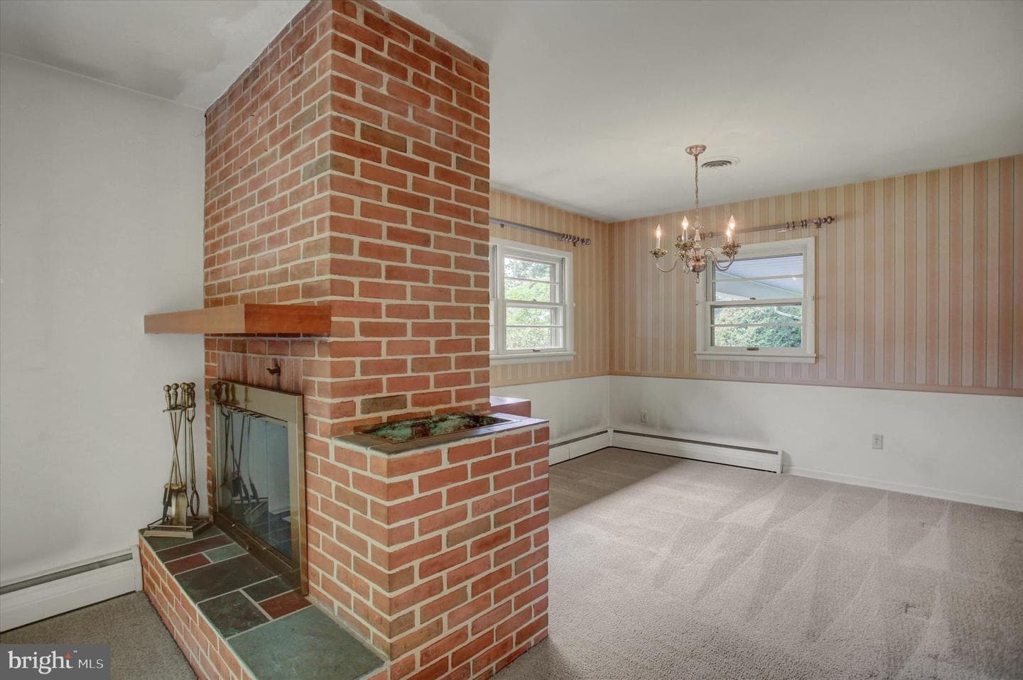 621 Charles Street photo 10