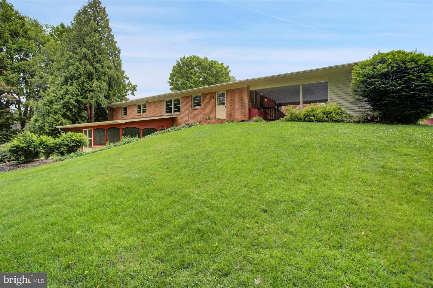 621 Charles Street photo 40