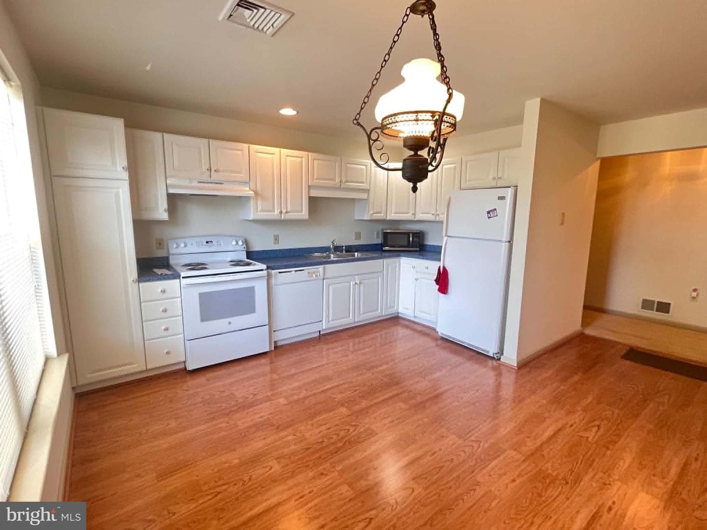 5225 Cobblestone Dr, Mechanicsburg