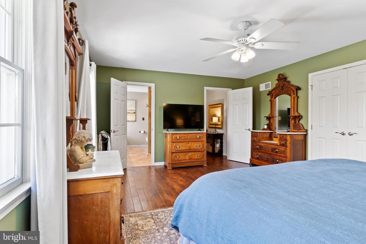 31 Bourbon Red Drive photo 26