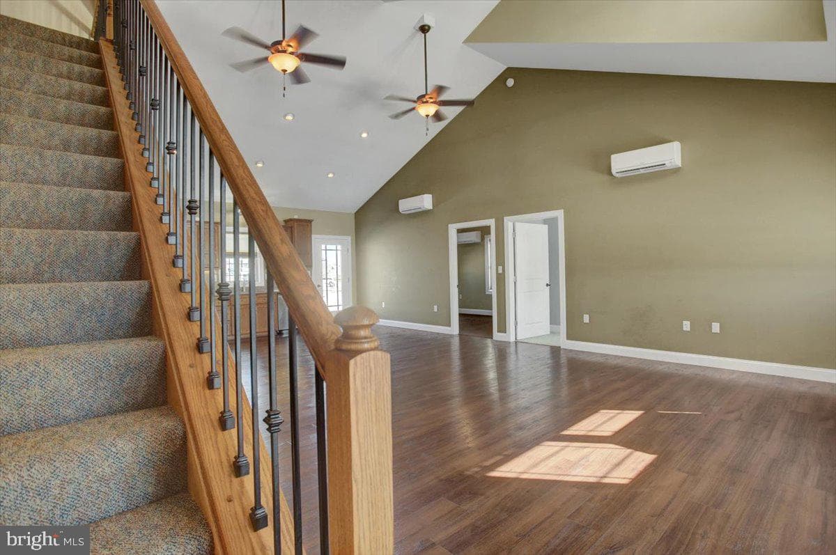 702 Southwood Drive photo 4