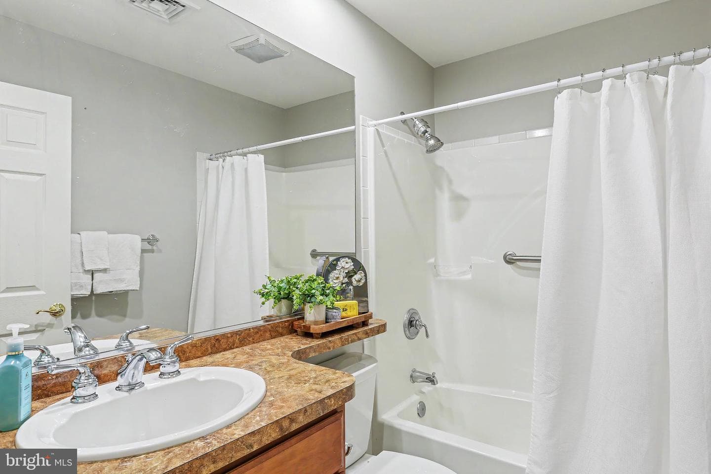 92 Keswick Drive photo 22