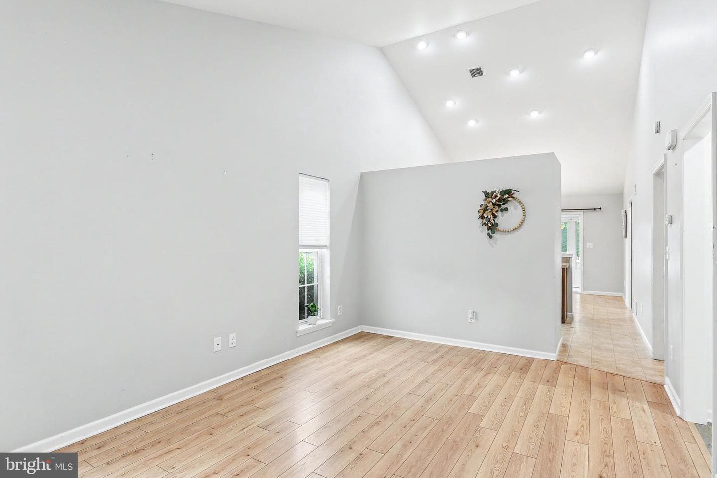 92 Keswick Drive photo 6