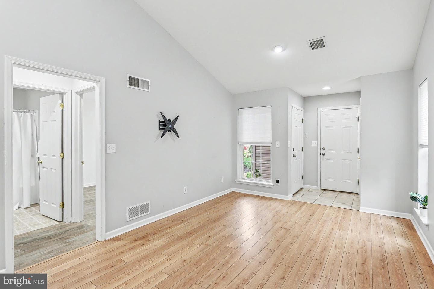 92 Keswick Drive photo 8