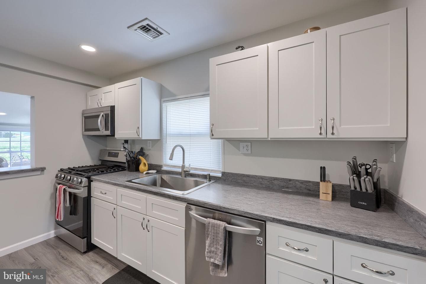 1012 Allen Street photo 17