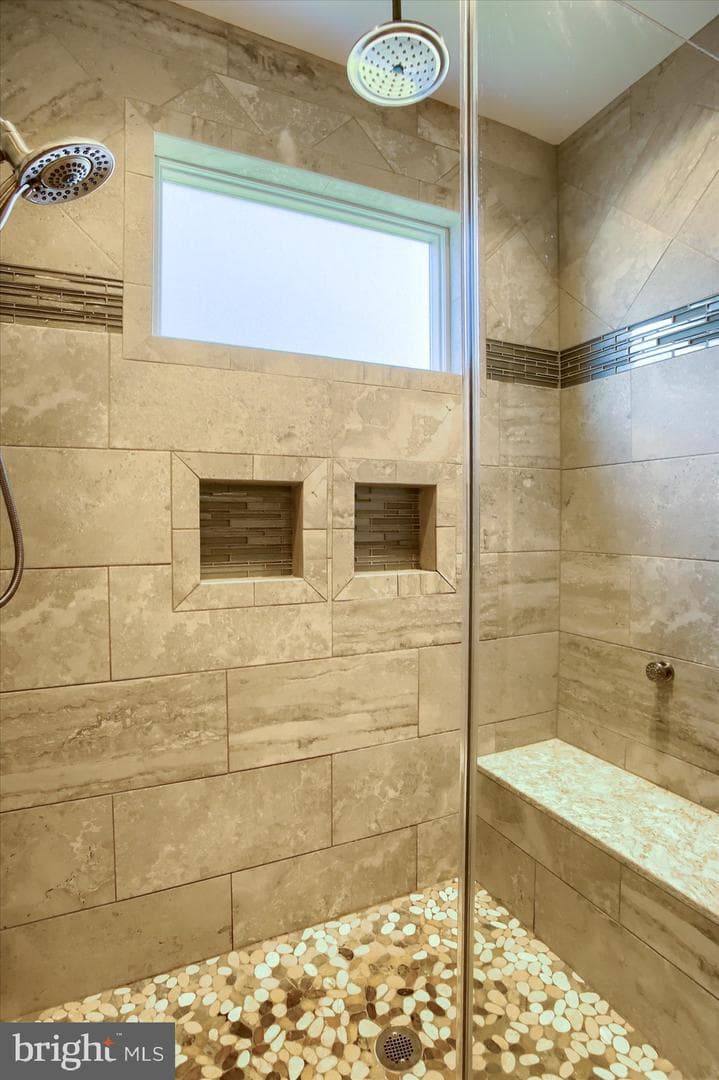 221 Wilson Street photo 12