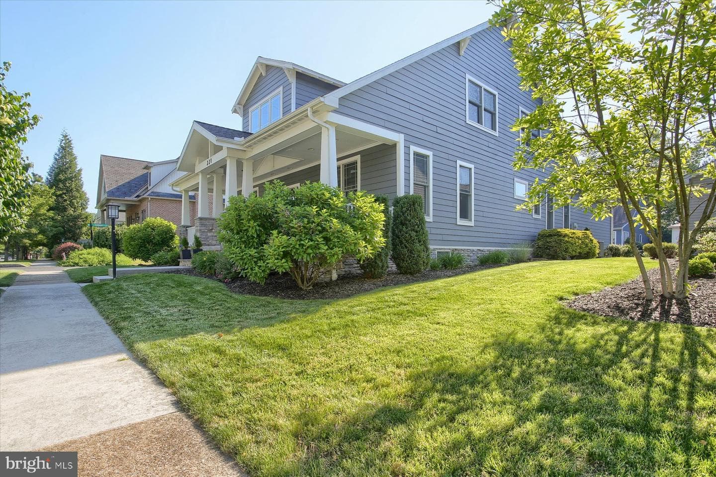 221 Wilson Street photo 65