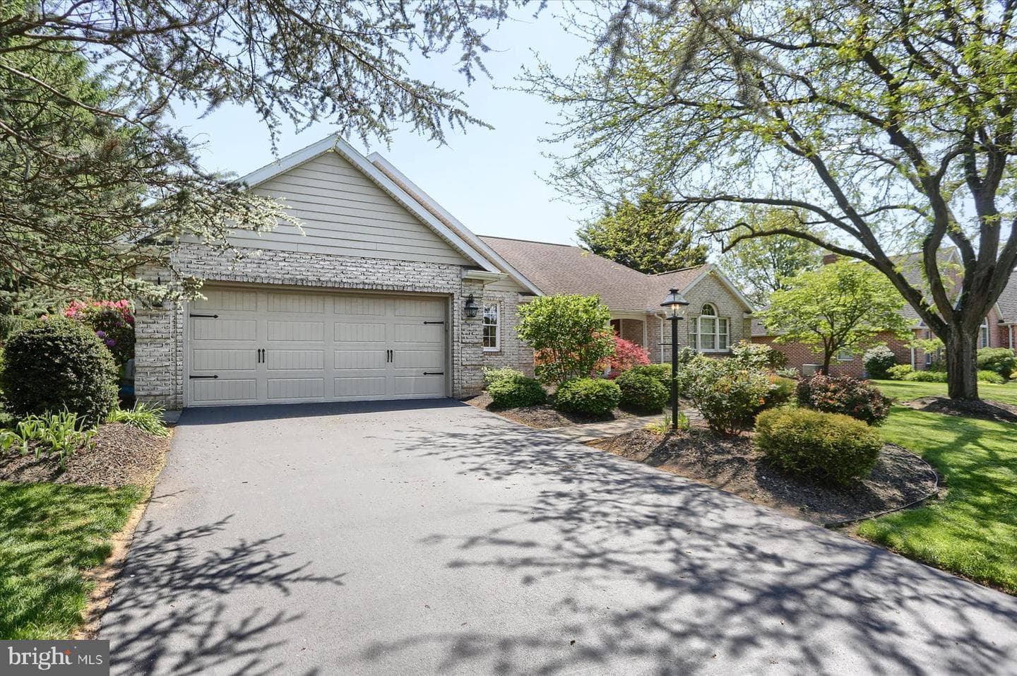 1207 White Birch Lane photo 2