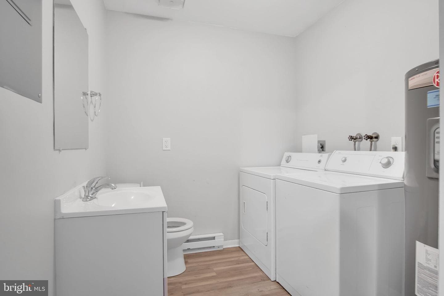 80 Queen Avenue photo 13