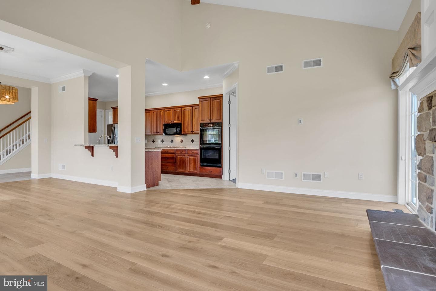 427 Carmella Drive photo 17