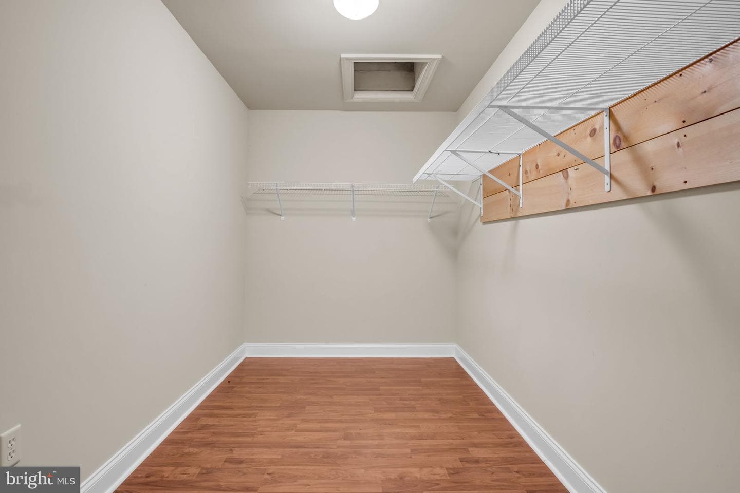 427 Carmella Drive photo 29
