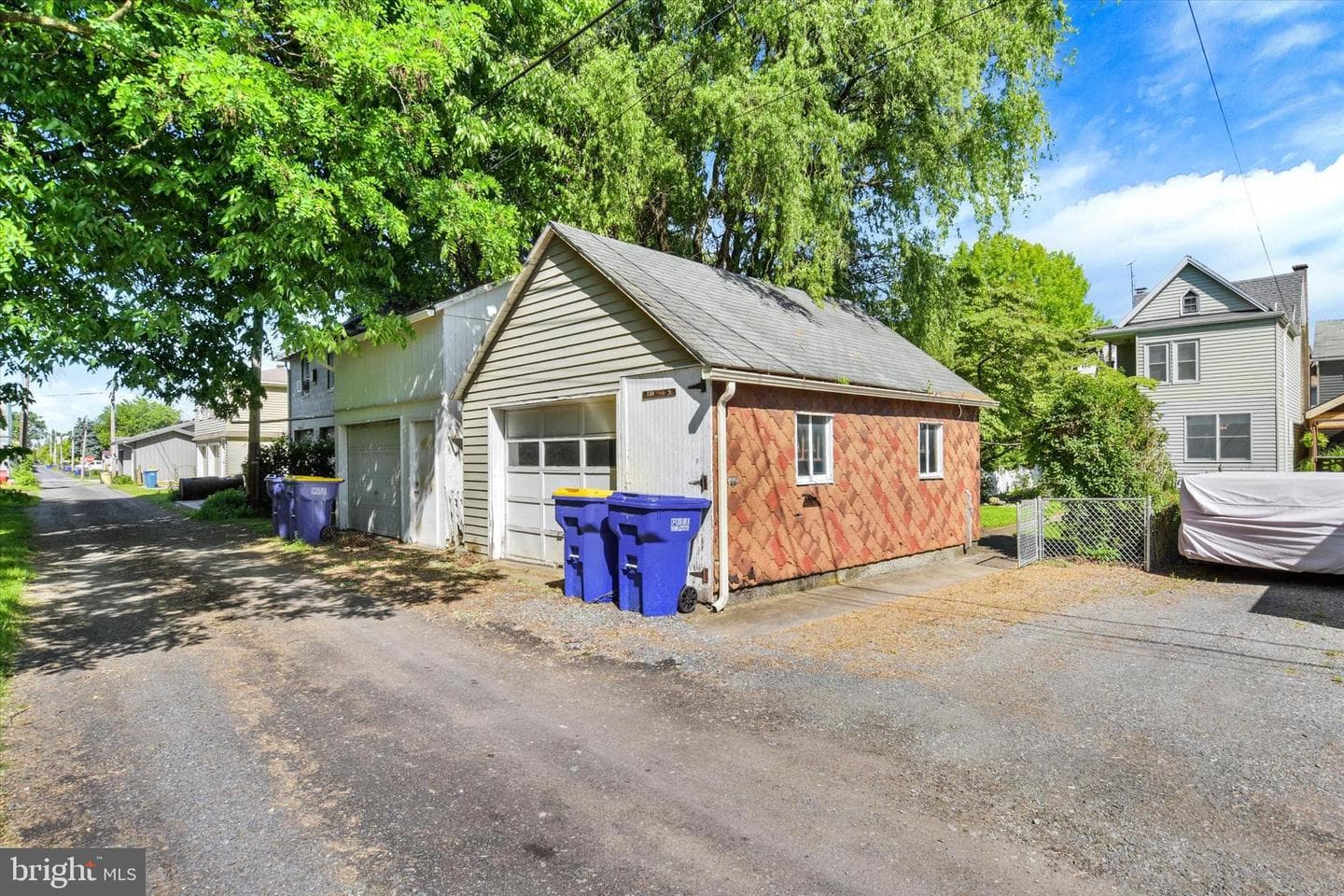 118 E Keller Street photo 23