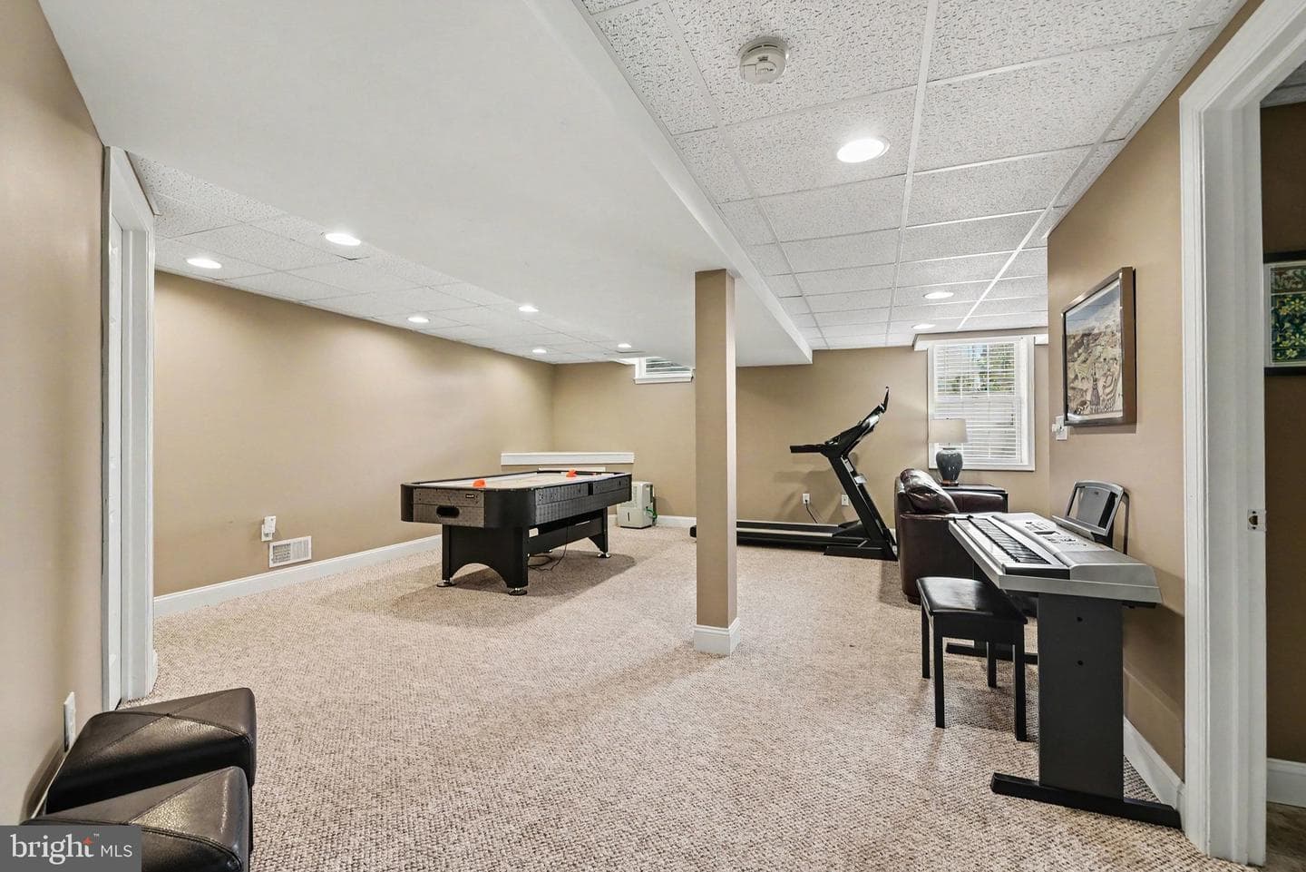 185 Regal View photo 26