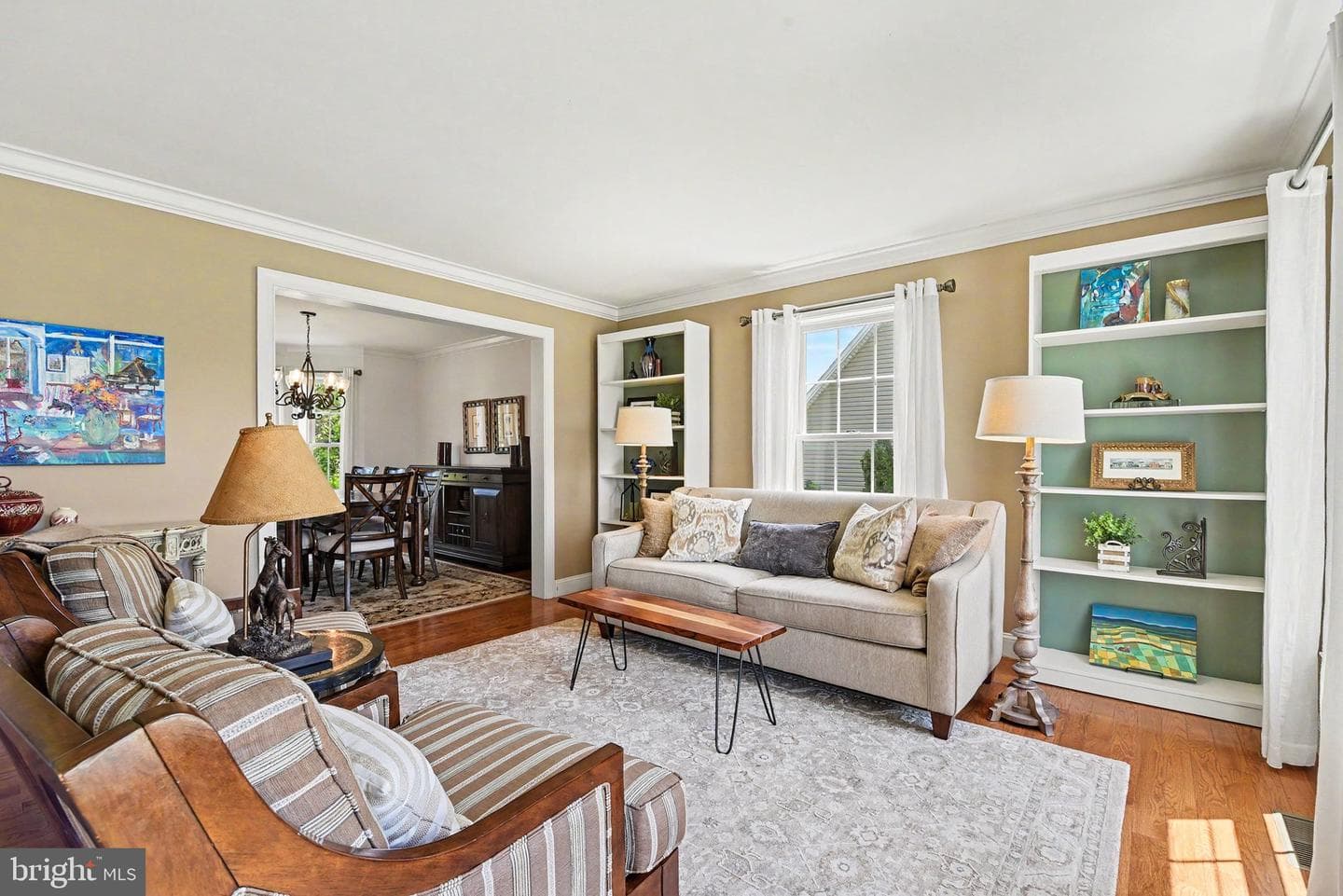 185 Regal View photo 4