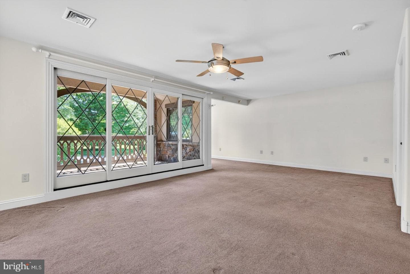 85 Greenwood Circle photo 30